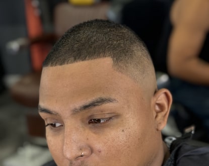 MEN'S HAIRCUT